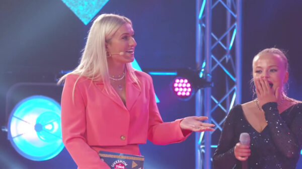 Britt Dekker flapt er zo even uit welk bizar bedrag Enzo Knol eist om op een awardshow te komen