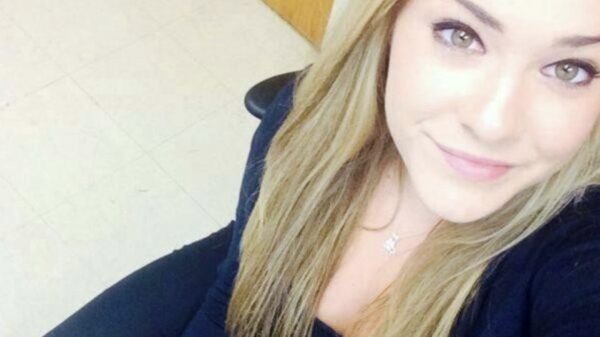 Het resultaat als bepaalde vrouwen zich ontzettend vervelen op hun werk