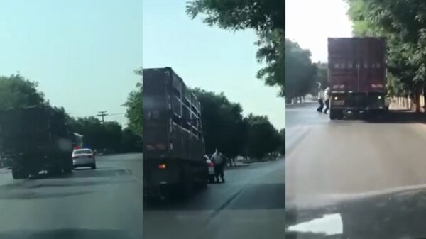 Vrachtwagenchauffeur heeft geen zin om te stoppen en rijdt politieagent ondersteboven