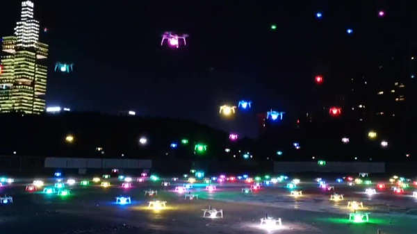 Vuurwerk is met duizenden drones compleet overbodig