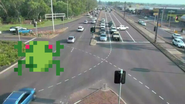 Frogger in real life: Australische bestuurder knalt over 7 rijstroken en ramt winkel