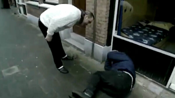 Docutijd: op zaterdagavond ben je natuurlijk met je 'Foute Vrienden'