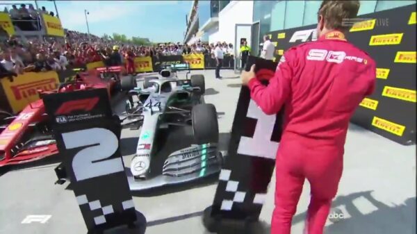 Sebastian Vettel regelt zelf de uitslag wel eventjes