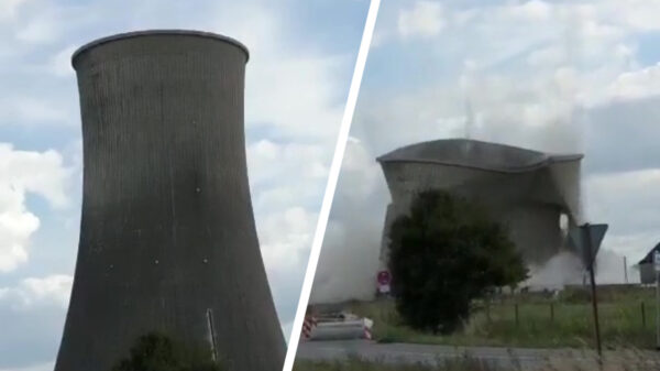 Koeltoren is dankzij explosieven gone in 6 seconds