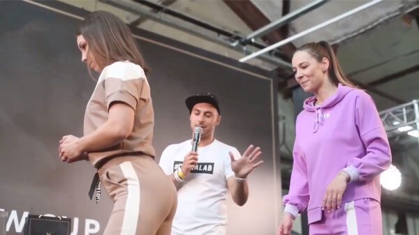 Deze Russische slap contest voor vrouwen is een stuk prettiger om naar te gluren