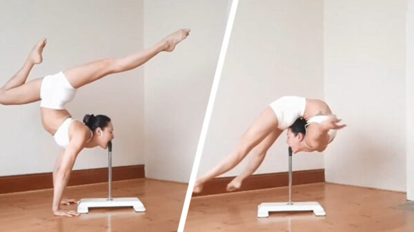 Superflexibel slangenmens gooit er een wel héél bijzondere pirouette uit