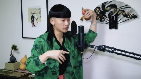 Van de Japanner SHOW-GO leren we vandaag een potje beatboxen