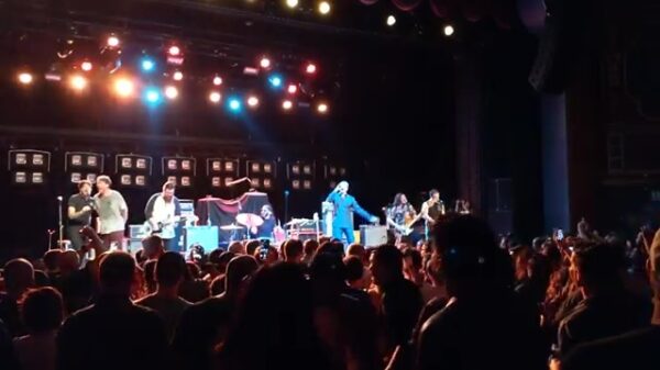 Tony Hawk zingt een klassiekertje van zijn eigen Pro Skater-gamesoundtrack