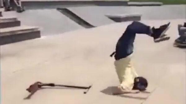 Een korte maar heerlijke scorpion-failcompilatie