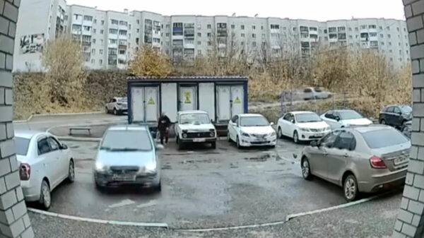 Vrouw + auto + parkeerplaats = vragen om problemen