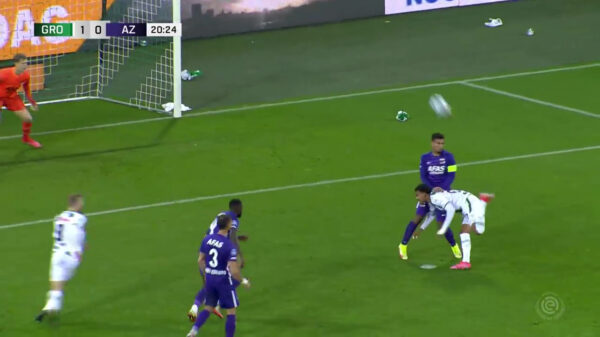 Cyril Ngonge maakt voor FC Groningen absolute wereldgoal tegen AZ