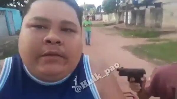 Dat moment wanneer je je gewapende overvaller blijkt te kennen