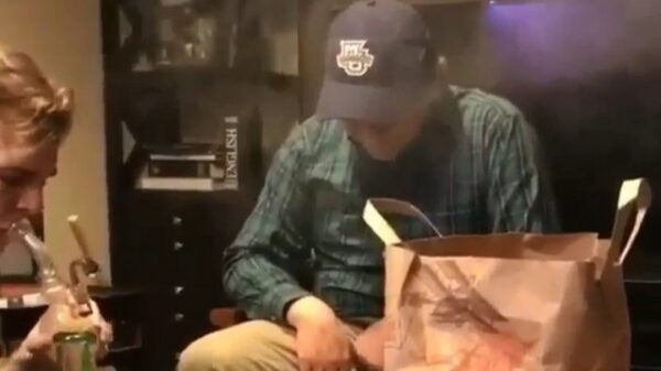 Stoner komt erachter dat hij kwaliteit in huis heeft gehaald