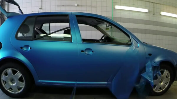 Stop-motion auto wrappen ziet er indrukwekkend uit