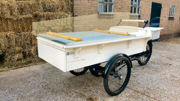 Ideetje voor na je overlijden: maak je laatste ritje in een rouwbakfiets