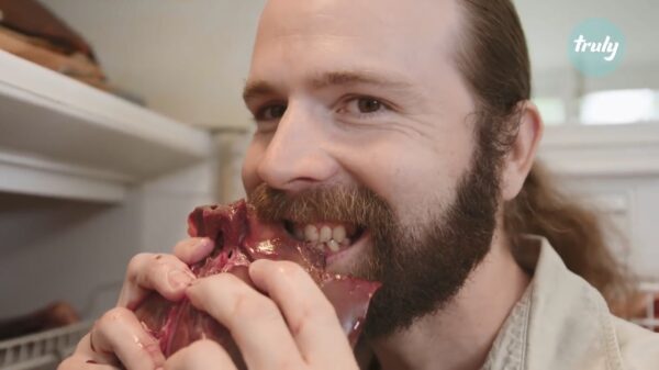 Man eet bijna tien jaar lang niets anders dan rauw vlees