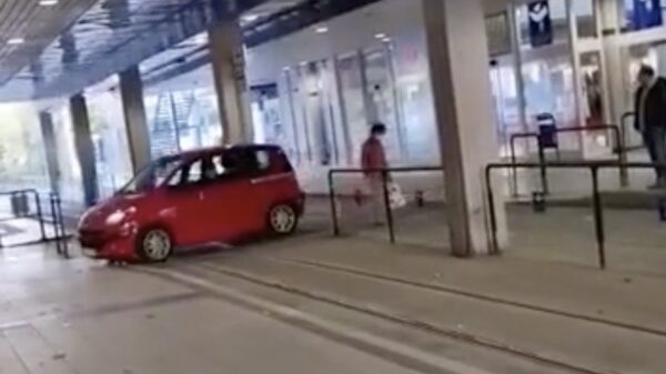 Als je opa op pad stuurt om zijn kleinkind van het station te halen