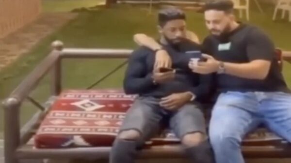 Je mattie een hartverzakking bezorgen is altijd leuk