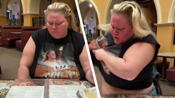 Restaurantbezoekster trakteert kakkerlak op keiharde boebieslam