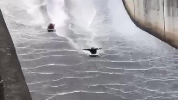 Tijdens het watervalsurfen is de gezichtsrem nog steeds het allerbelangrijkst