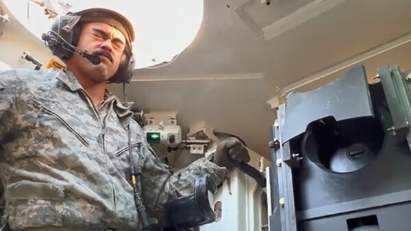 Zorg dat je bij het laden van een granaat in een tank geen gladde handen hebt