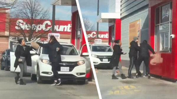 Karen gooit hete koffie naar vrouw tijdens ruzie in drivethru