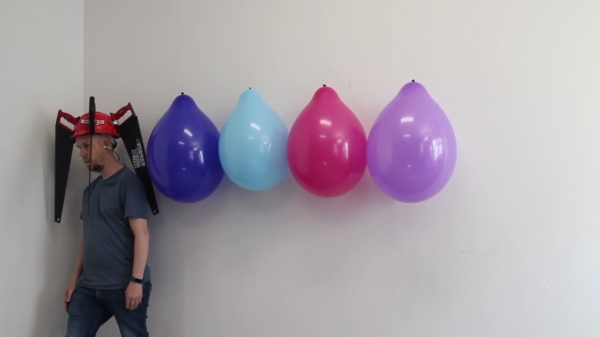 Beeldend kunstenaar Jan Erichsen heeft nog altijd een hekel aan ballonnen