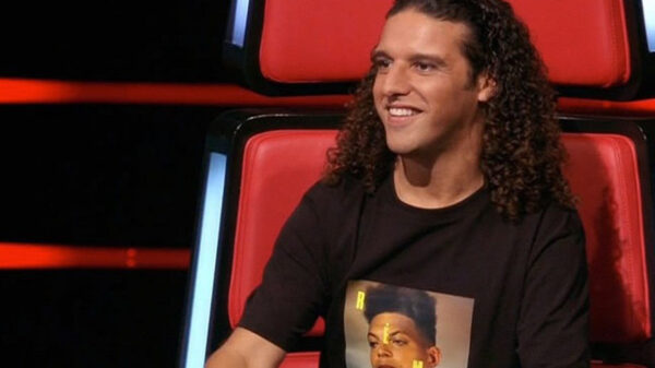 Ali B slachtoffer van gewapende overval bij zijn woning in Almere, van horloge beroofd