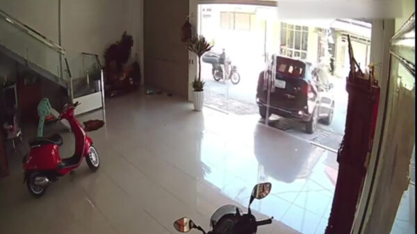 Een glazen deur voor je garage blijkt in de praktijk toch niet zo praktisch