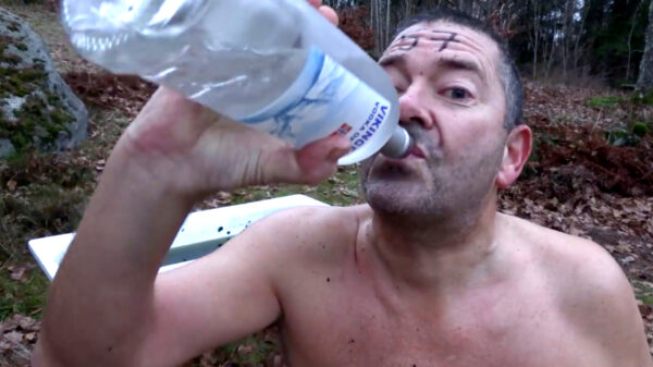 Noorse internetmeme 'Apetor' op 57-jarige leeftijd overleden