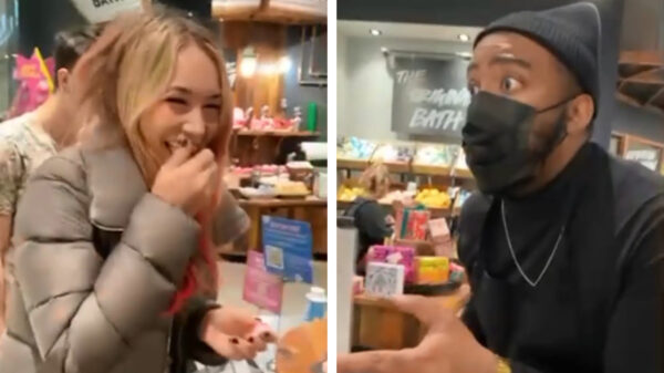 Blondje probeert een gratis sample in de winkel, hmm lekker!