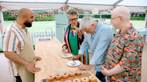 Lekker ongemakkelijk "squirt"-momentje tijdens uitzending van The Great British Bake Off