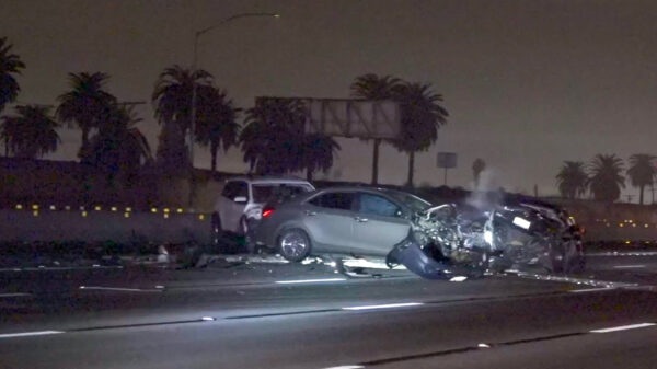 Toevallig passerende journalist legt kettingbotsing op de gevoelige plaat vast