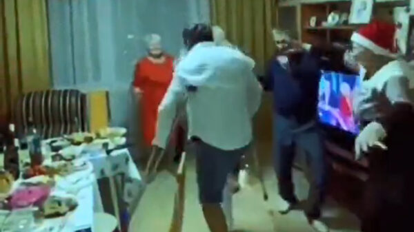 Hotsjeeéé, het was gisteravond weer eens ouderwets gezellig