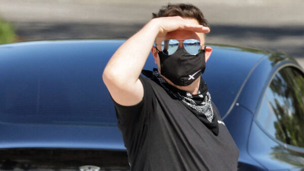 Elon Musk is "persoon van het jaar" en verkiest Dogecoin boven Bitcoin als betaalmiddel