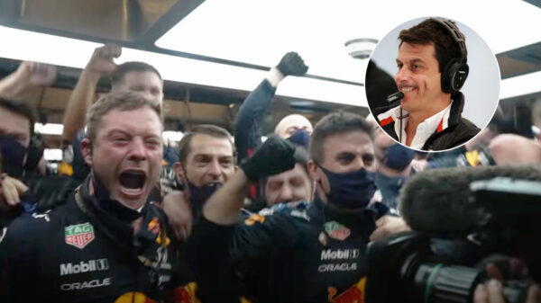 Zo beleefden de Red Bull-monteurs de laatste ronde van de GP van Abu Dhabi vanuit de pitbox