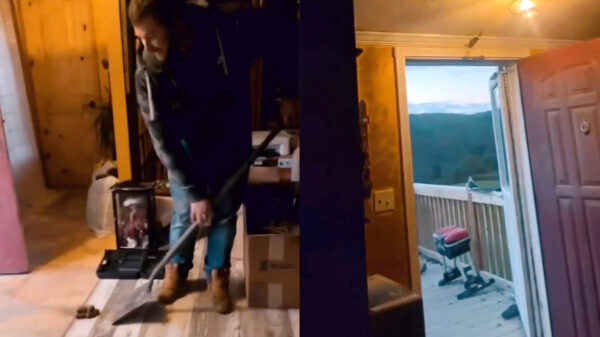 Lifehack: zo wip je een vers gelegde drol in één keer naar buiten