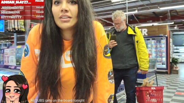 Twitcher Ivy Sky wordt weer eens achtervolgd door een iets te fanatieke fan