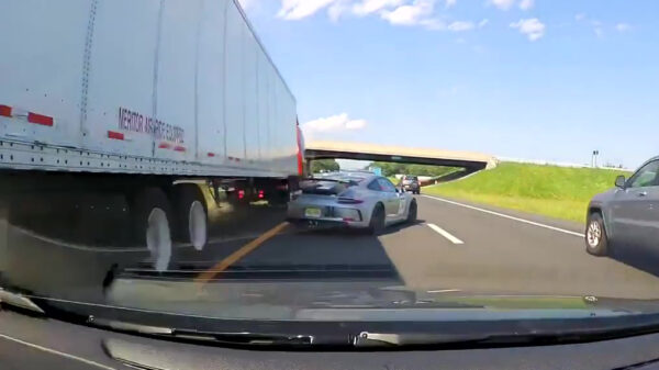 Vrachtwagen zonder remmen bezorgt overige bestuurders een enorme hartaanval