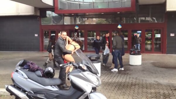 Jurkje is de dupe van vechtpartij tussen temperamentvolle Italiaanse vrouwen