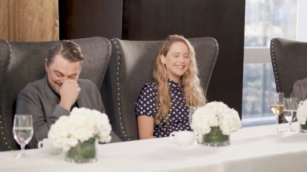 Leonardo DiCaprio gaat stuk als Jonah Hill zijn ﻿scheetmachine inzet