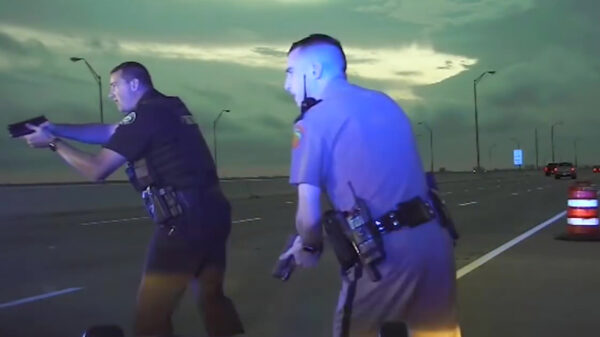 Politie in Florida maakt met PIT-manoeuvre knallend einde aan achtervolging