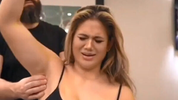 Wacht voor het: afspraak met chiropractor neemt een rare wending