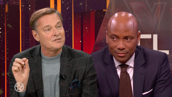 Albert Verlinde gooit Humberto Tan onder de The Voice of Holland-bus met opmerking over 'ongepaste appjes'