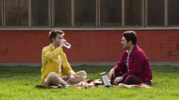 Tijd voor een belachelijke lading woordgrappen in 2 minuten