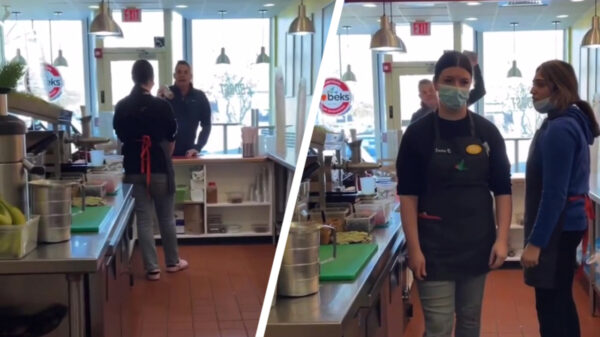 Mannelijke Karen gaat in de flipmodus en pleurt zijn smoothie richting werknemers