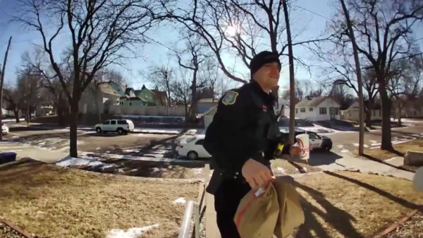 Vrouw krijgt bezoek van de politie om een wel heel bijzondere reden