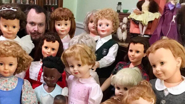 Amerikaans stelletje leeft samen met 200 plastic koters