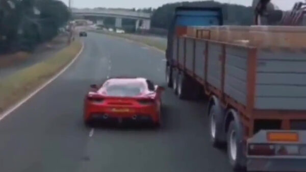 Ontsnappen aan de politie als een fakking baas