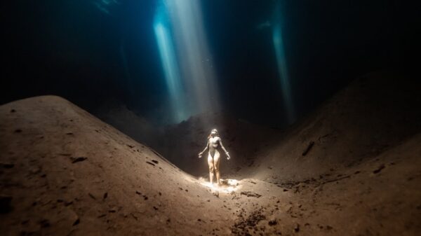 Adembenemend mooi stukje freediven met appetijtelijke Sofía Gómez Uribe in Mexico